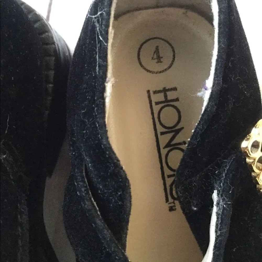 Vintage suede block heels diamond buckle